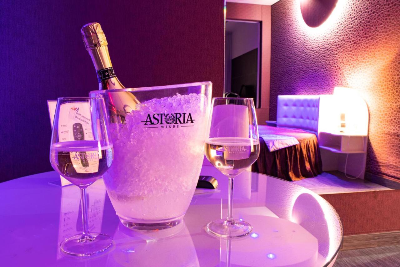 Hotel Masaniello Luxury Casoria Eksteriør billede